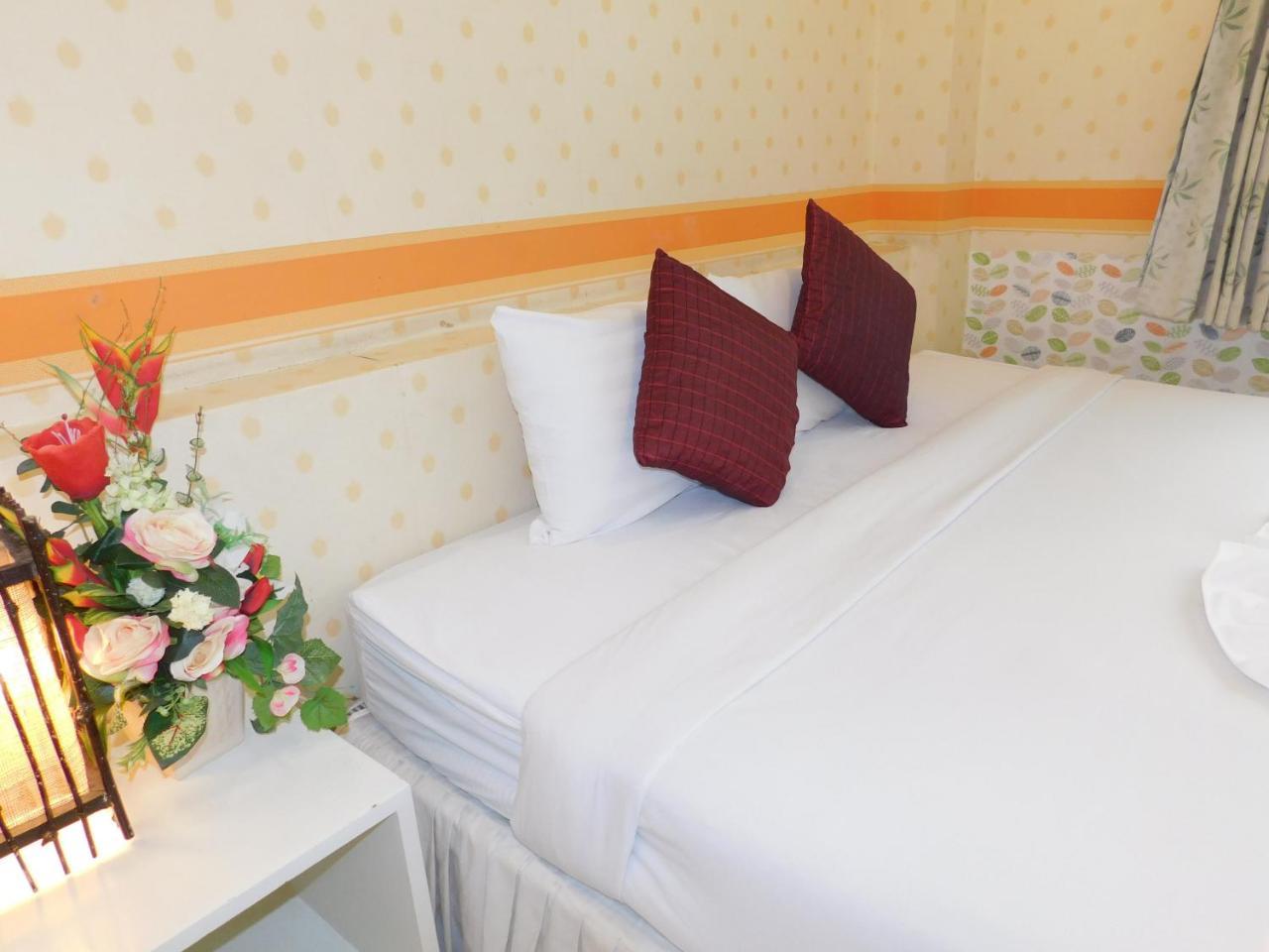 Be Fine Guesthouse Phuket Exterior foto